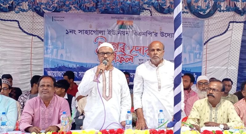 ঐক্য এবং শান্তি প্রতিষ্ঠায় জনগণের পাশে দাঁড়াতে হবে ইফতার মাহফিলে জননেতা রেজু