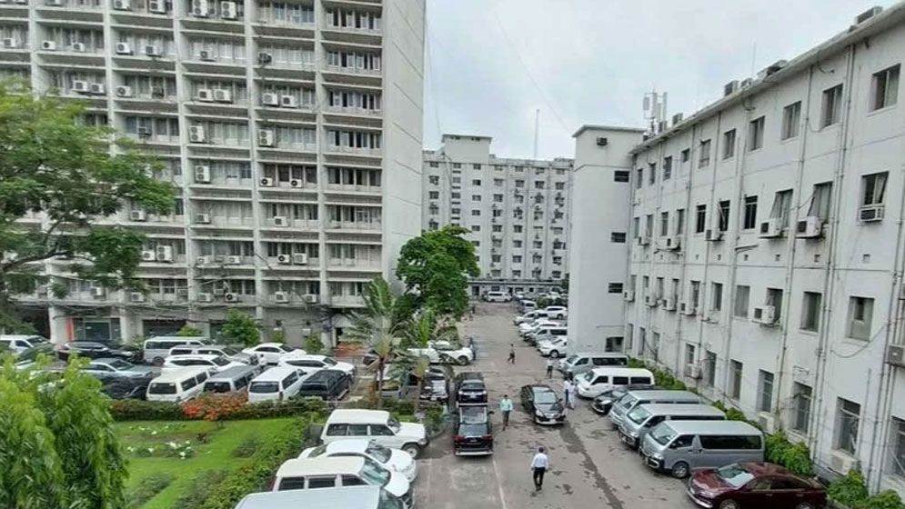 টানা ৯ দিনের ছুটি শেষে আজ খুলছে অফিস