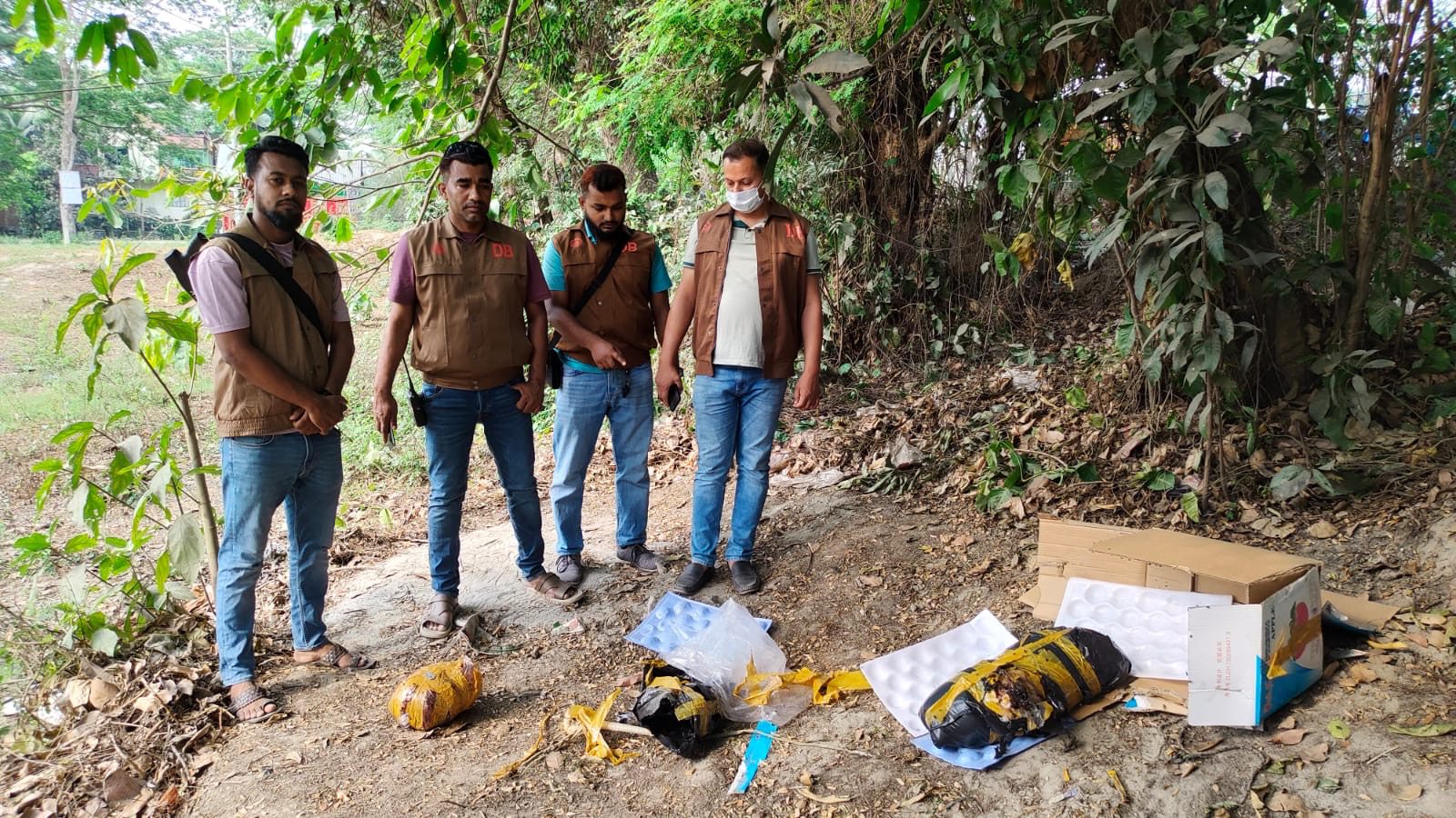মুন্সীগঞ্জে কার্টুনে ছিল মাথা ও মর দেহের খন্ডাংশ।