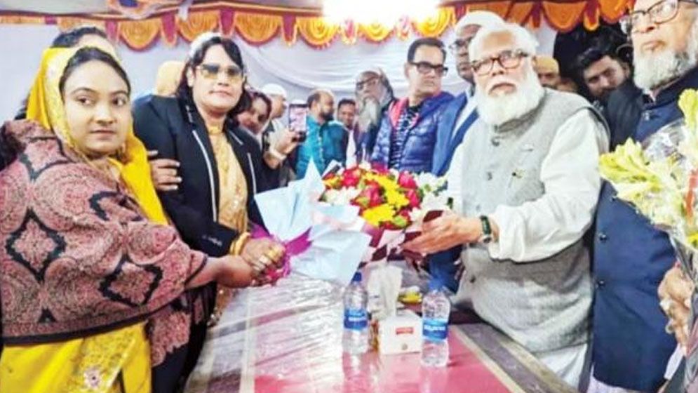 সালমান এফ রহমানের দোসর রেশমী এখনো বেপরোয়া