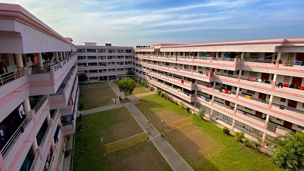 খুলছে কুয়েটের সব হল