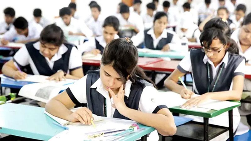 এইচএসসি ও সমমান: প্রথম দিনে বহিষ্কার ৪৩, অনুপস্থিত সাড়ে ১৯ হাজার