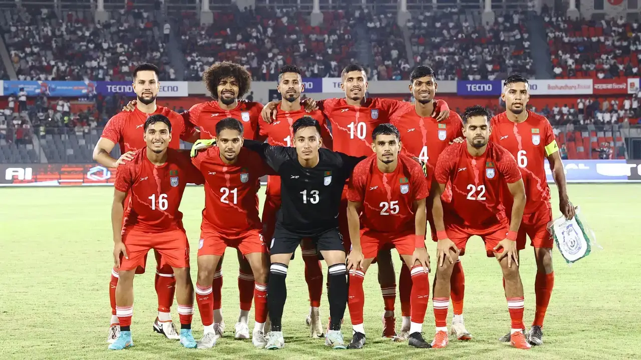 বাংলাদেশের জার্সিতে অভিষেক সামিতের, শুরুর একাদশে নেই অধিনায়ক জামাল
