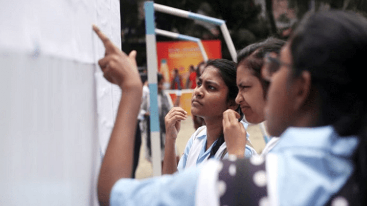এবার এসএসসিতে জিপিএ-৫ কমল ৪৩ হাজার