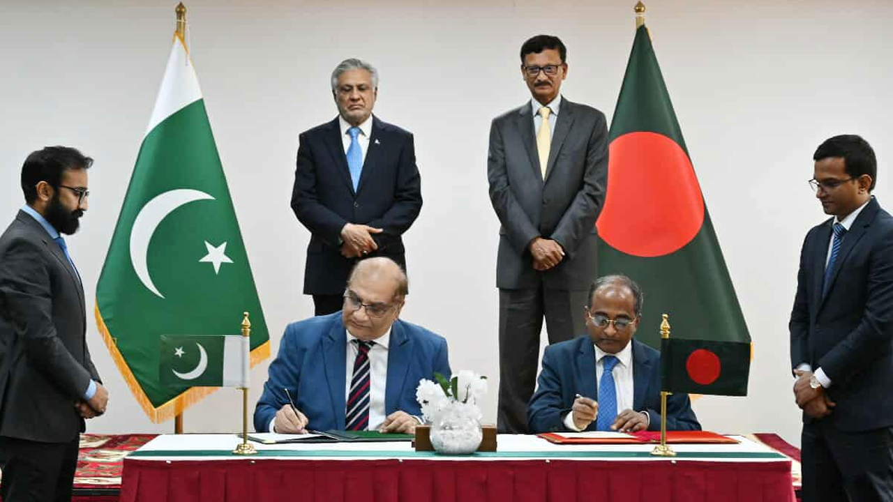 যেসব চুক্তি-সমঝোতা স্মারক সই হলো বাংলাদেশ-পাকিস্তানের মধ্যে