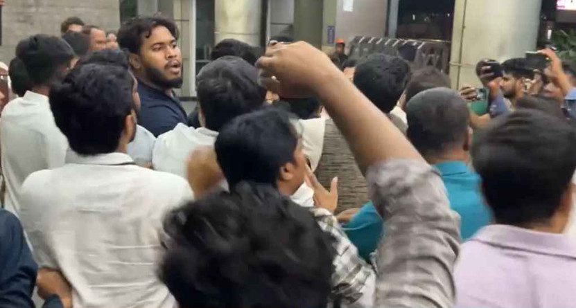 এনসিপির কার্যালয়ের সামনে ককটেল বিস্ফোরণ