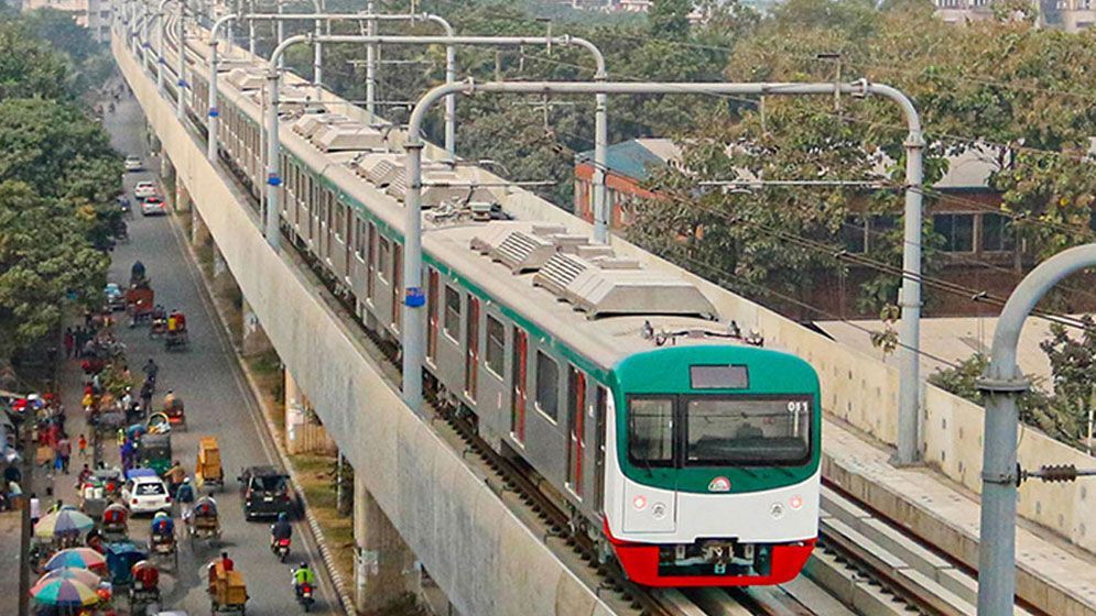 মেট্রোরেল চলাচল শুরু