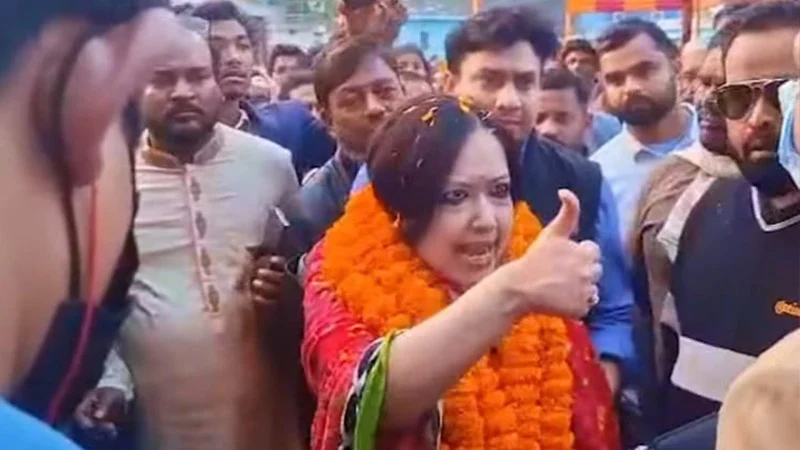 ম্যাজিস্ট্রেটের সঙ্গে রুমিন ফারহানার উত্তপ্ত বাক্যবিনিময়