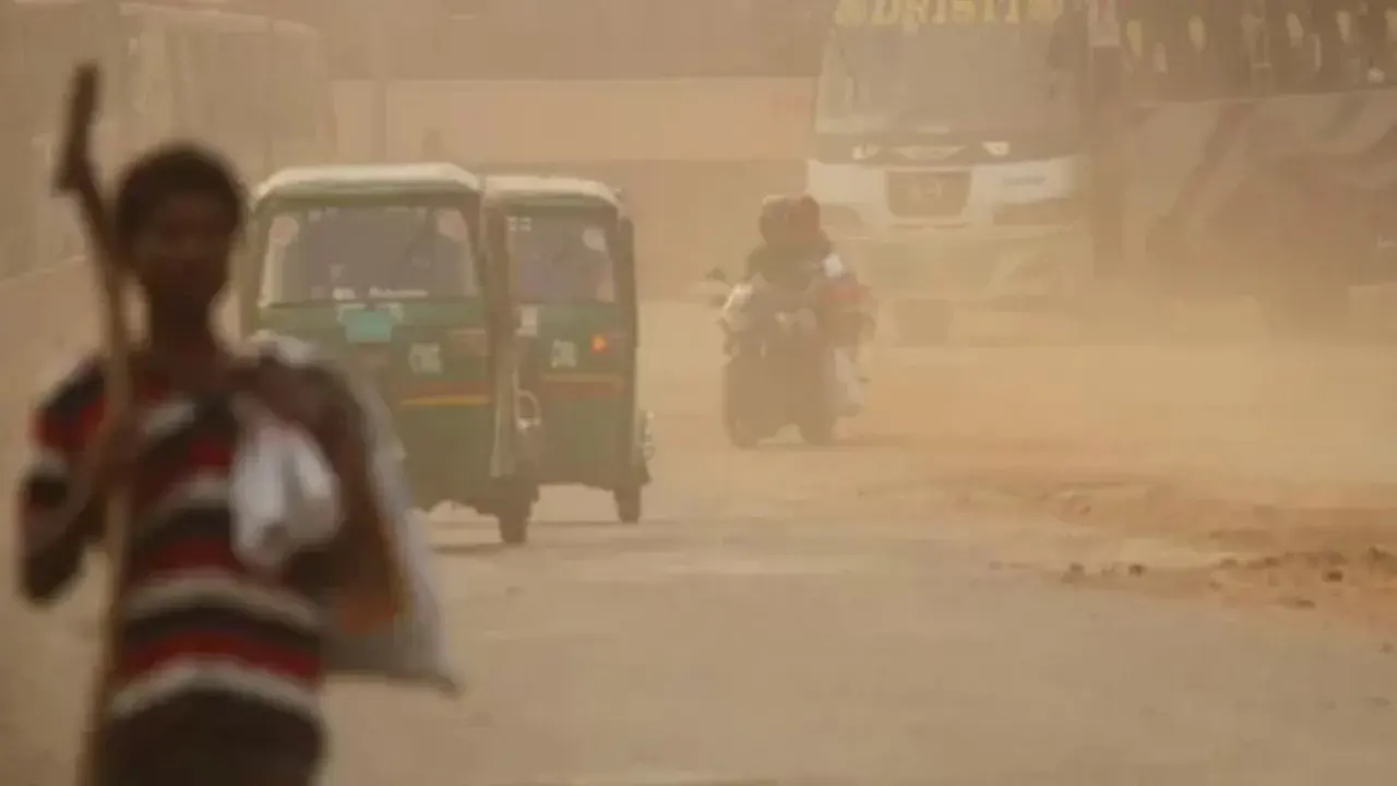 আজও বায়ুদূষণে শীর্ষে ঢাকা