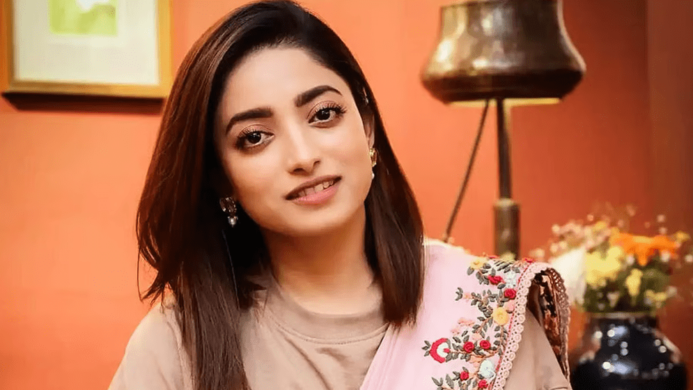 ‘আমরা সবাই কোনো না কোনোভাবে রাজনীতির শিকার’