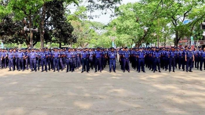 শোলাকিয়া ঈদগাহের নিরাপত্তায় ১১০০ পুলিশ সদস্য